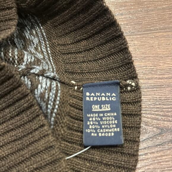 Banana Republic NWT Beanie Brown and Blue patterned. - Picture 5 of 5